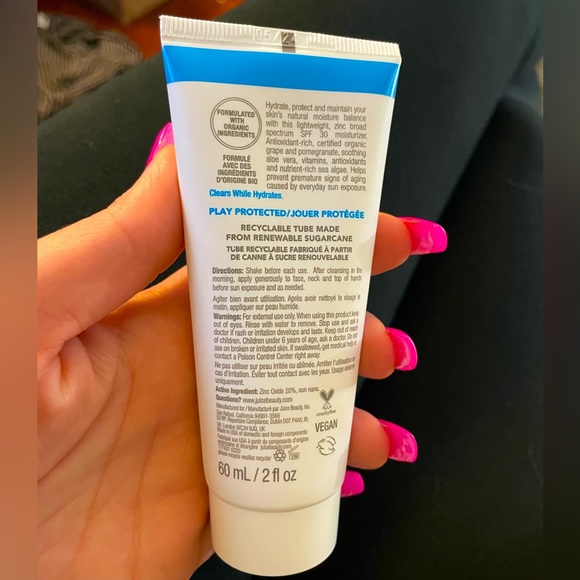 Juice Beauty SPF 30 Oil Free Moisturizer - Picture 2 of 3